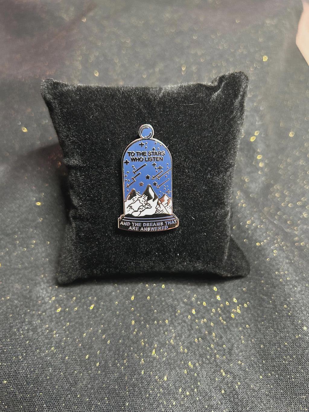 ACOTAR Enamel Pin: Velaris Mountains, Stars, and Dreams
