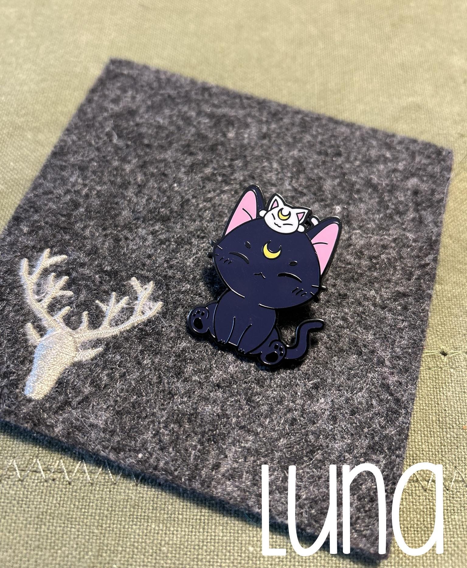 LUNA & ARTEMIS ENAMEL PIN SET — MAGICAL GIRL GUARDIAN CATS