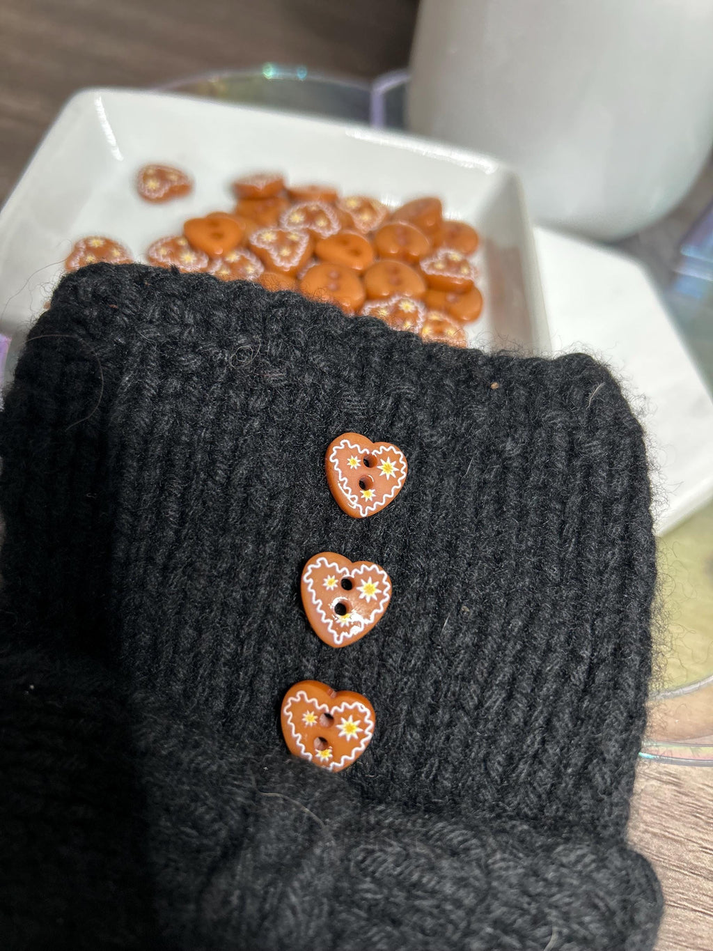 GINGERBREAD HEART BUTTONS — SINGLE, 3-PIECE & 10-PIECE SETS