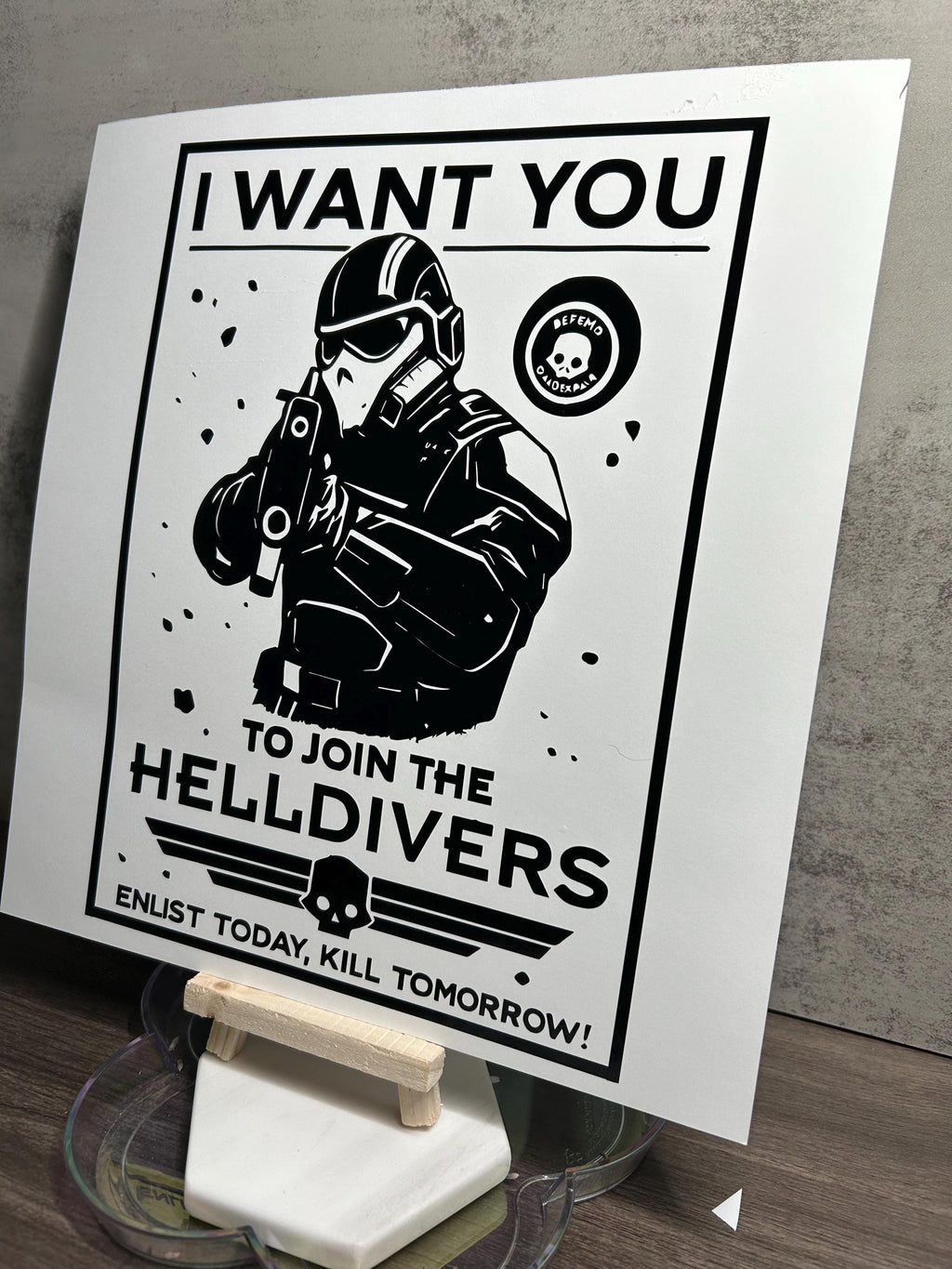 Helldivers Salute Vinyl Decal – 8.5" x 11"