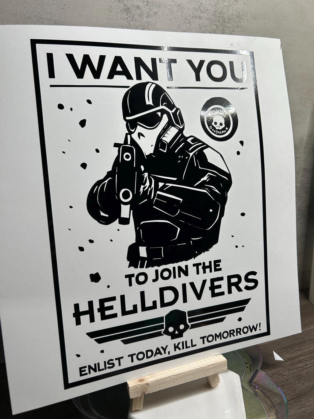 Helldivers Salute Vinyl Decal – 8.5" x 11"